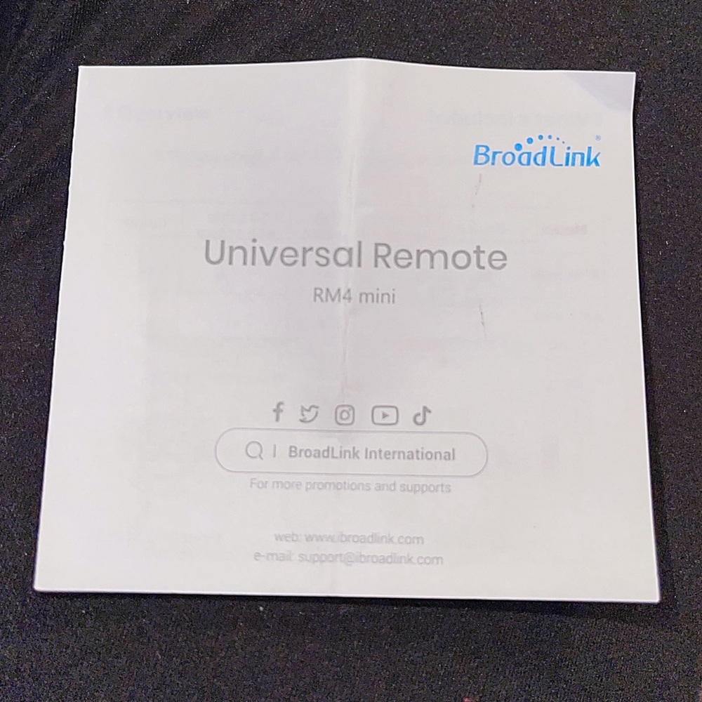 Universal Remote - Picture 5 of 9